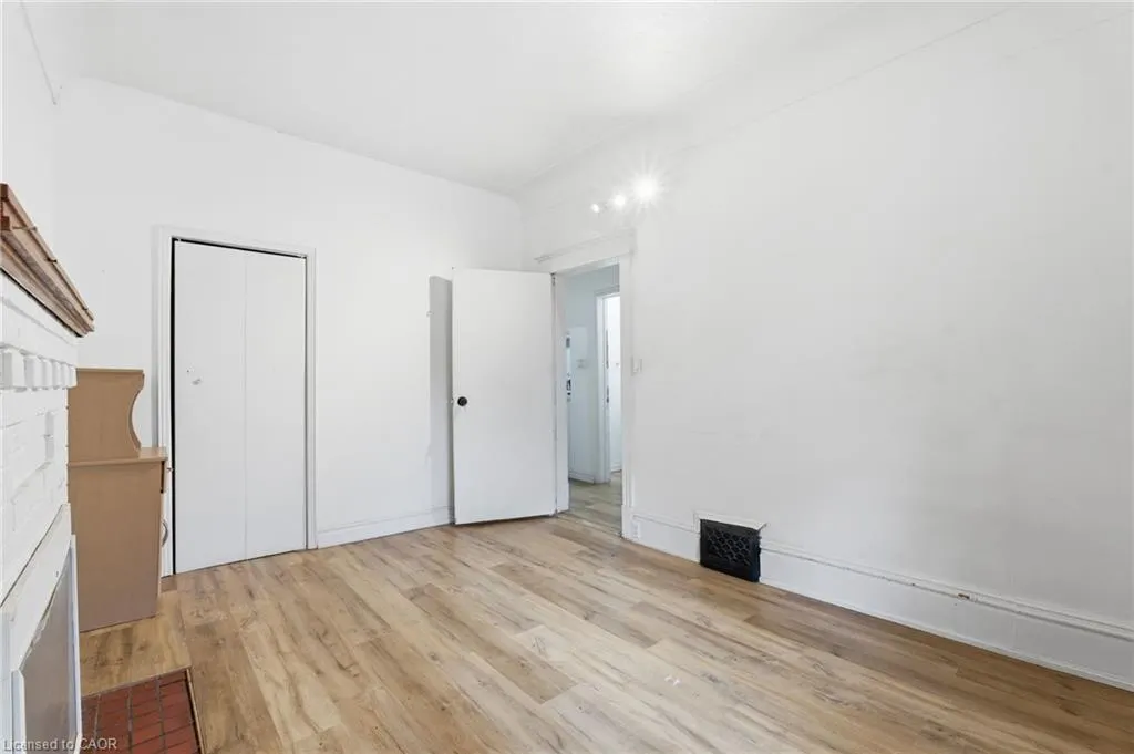 73 Stirton Street, #1