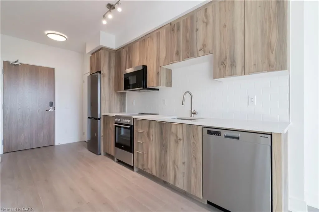 25 Wellington Street S, #1105