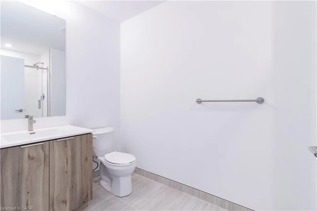 25 Wellington Street S, #1105