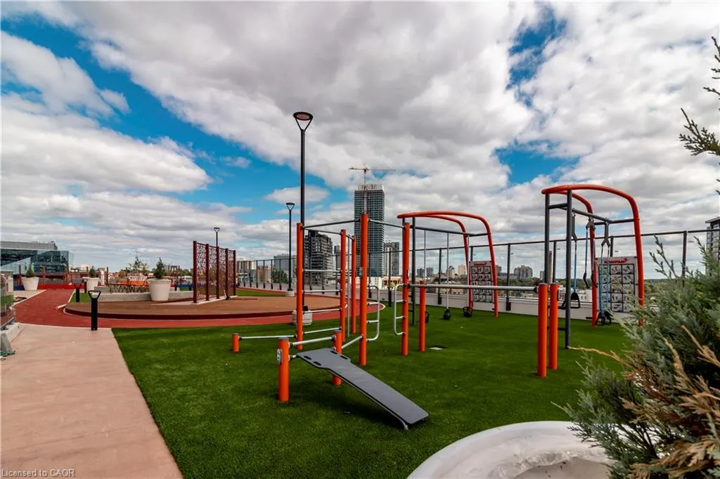 25 Wellington Street S, #1105