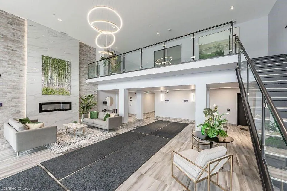 35 Kingsbury Square, #310