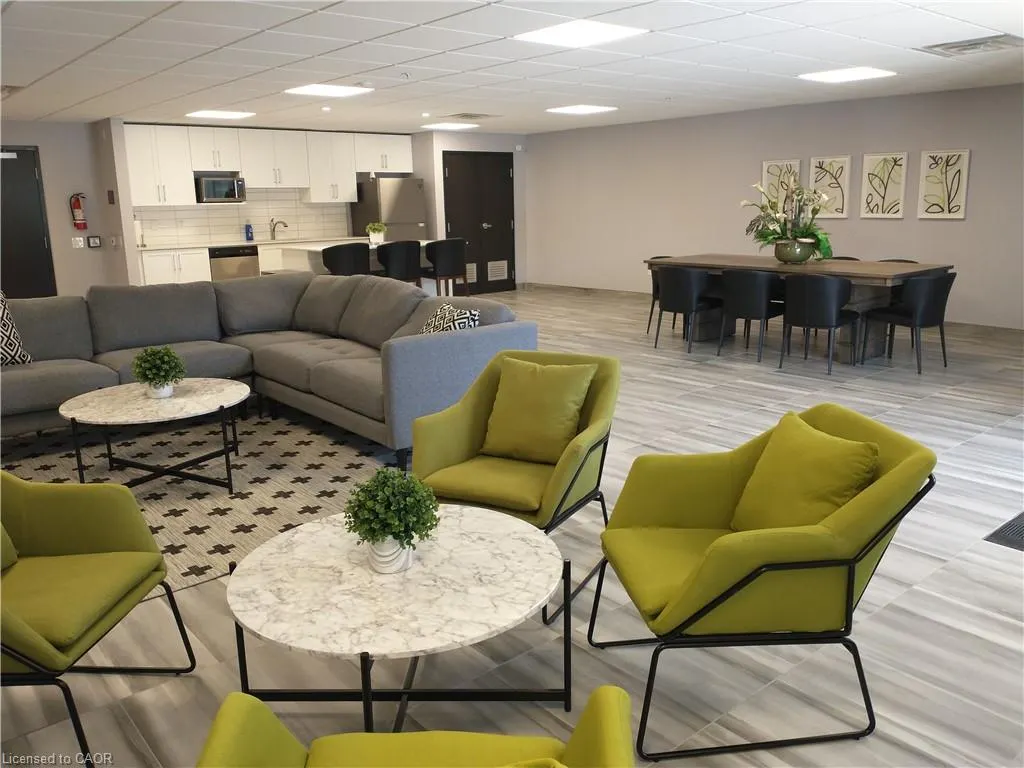 35 Kingsbury Square, #310