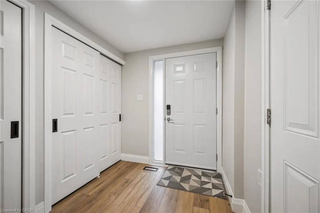 285 Bluevale Street, #21
