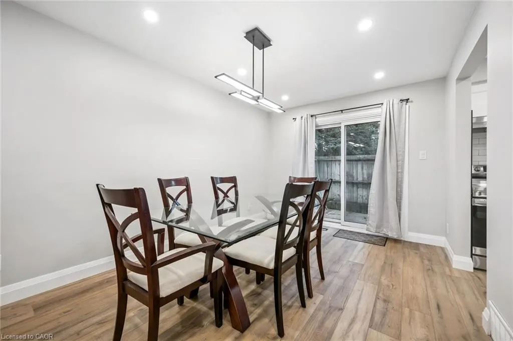 285 Bluevale Street, #21
