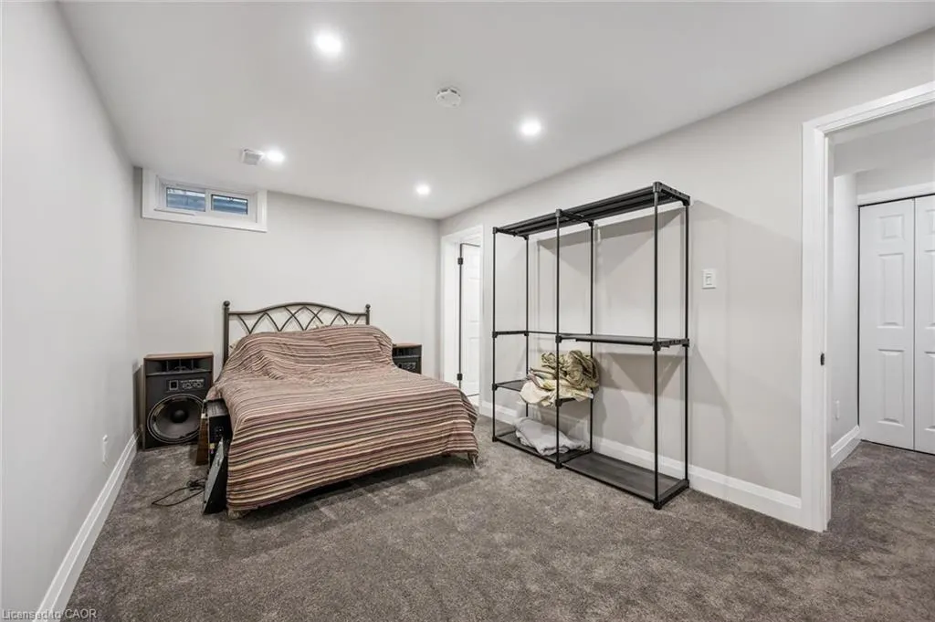285 Bluevale Street, #21