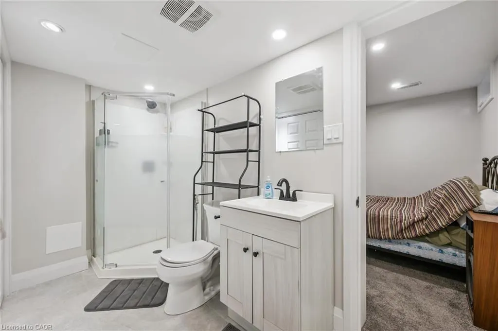 285 Bluevale Street, #21