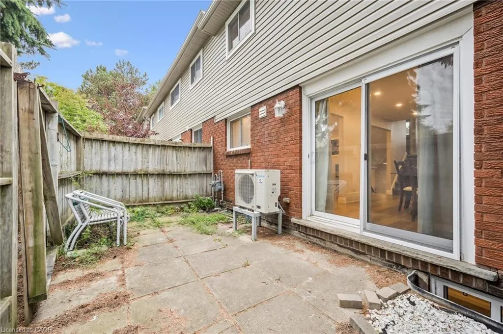 285 Bluevale Street, #21