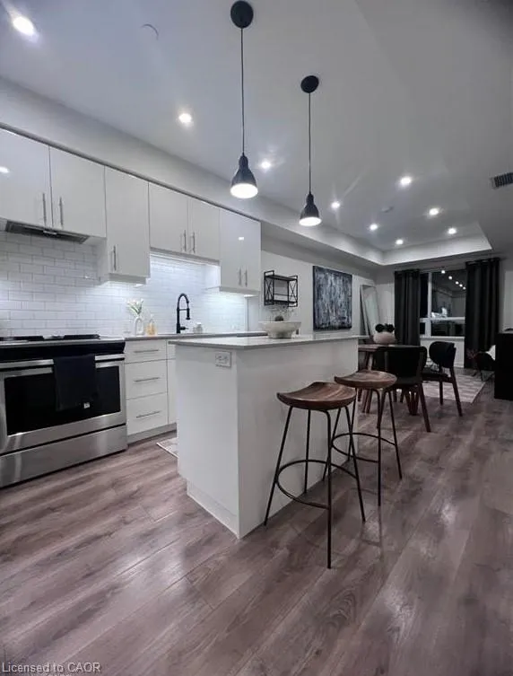 255 Northfield Drive E, #513