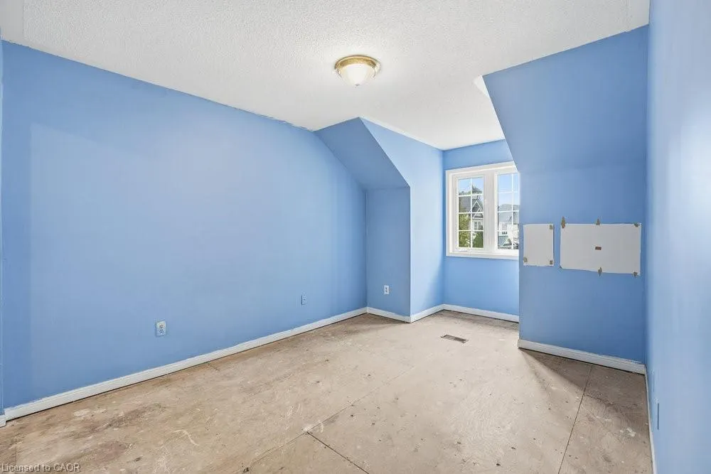5656 Rosaline Road