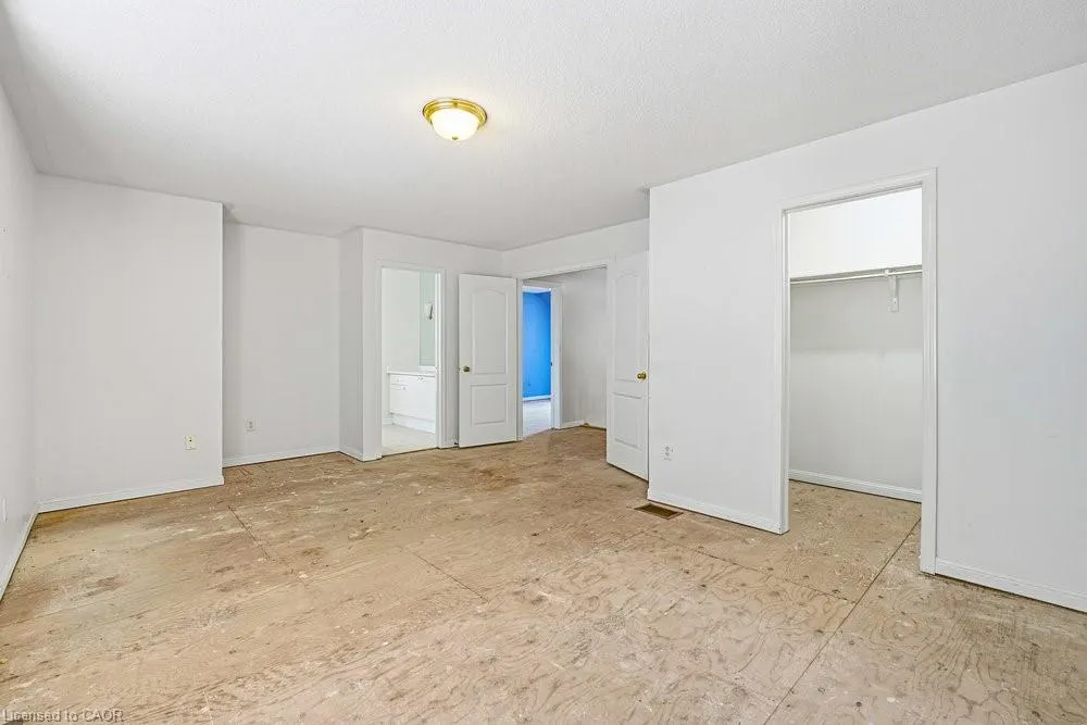 5656 Rosaline Road