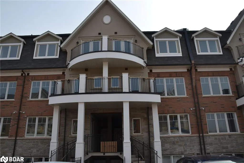 2420 Baronwood Drive, #32-02