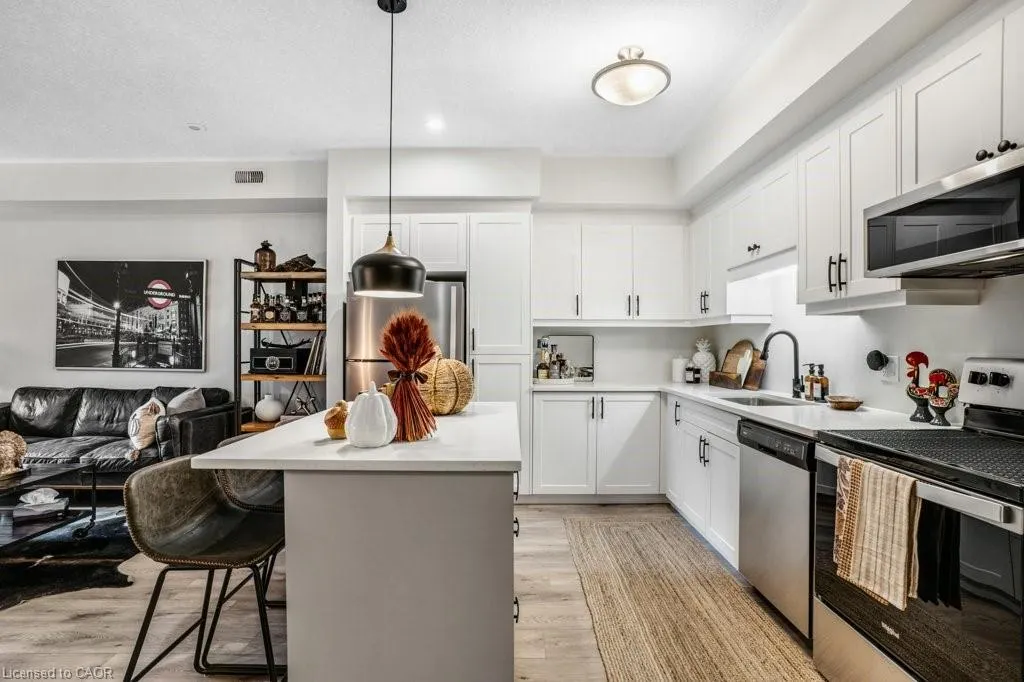 25 Isherwood Avenue, #32