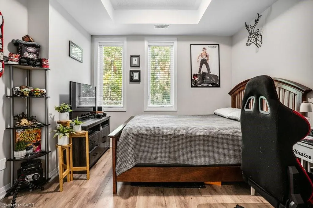 25 Isherwood Avenue, #32