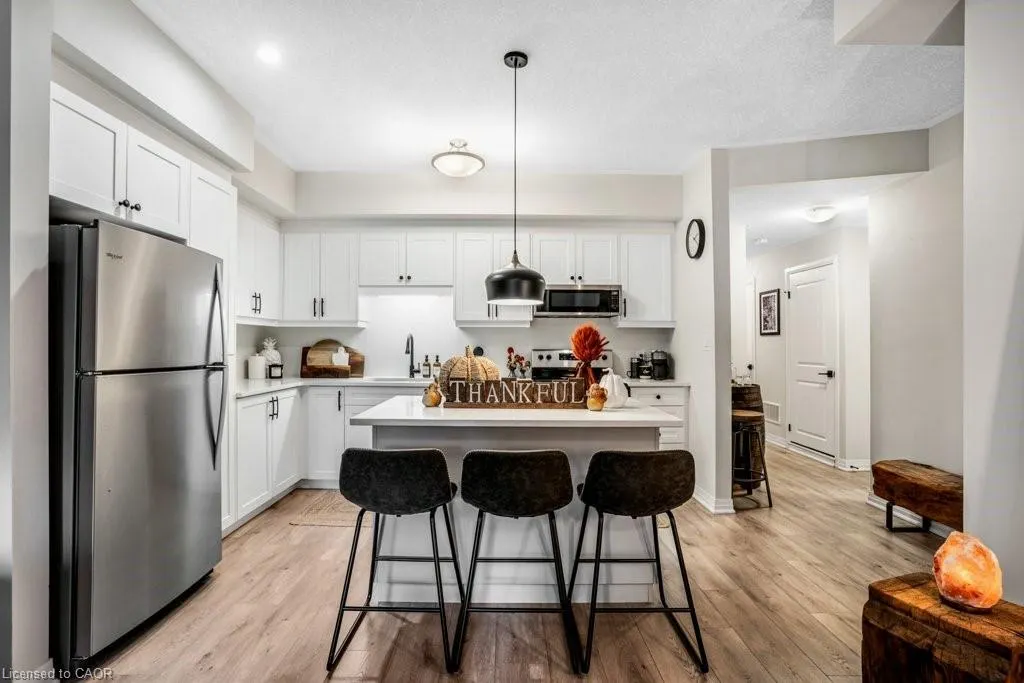 25 Isherwood Avenue, #32