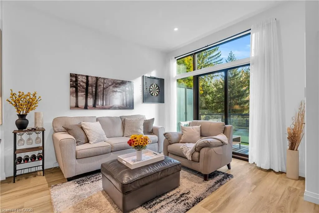 525 New Dundee Road, #101