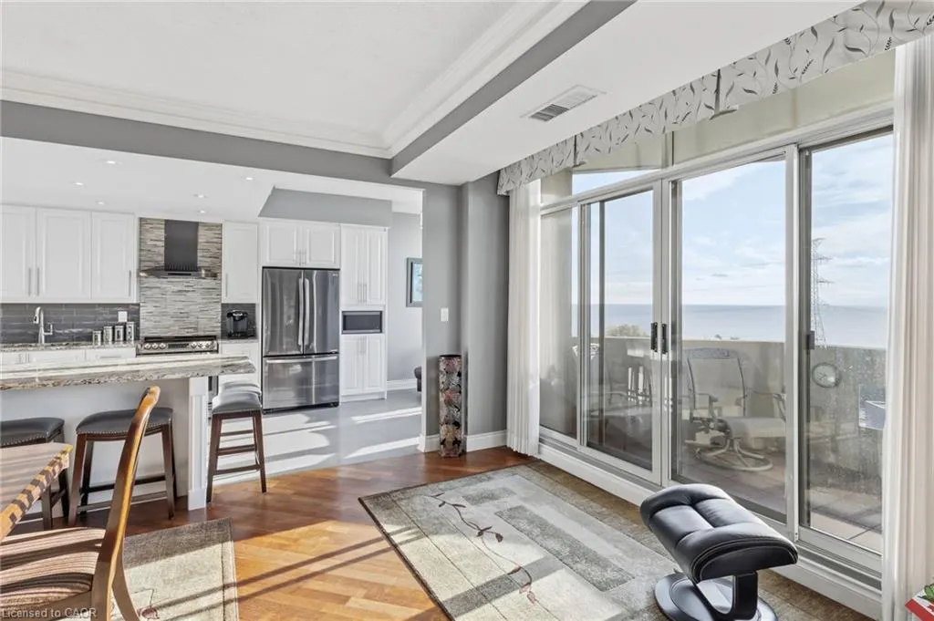 1237 North Shore Boulevard E, #1001