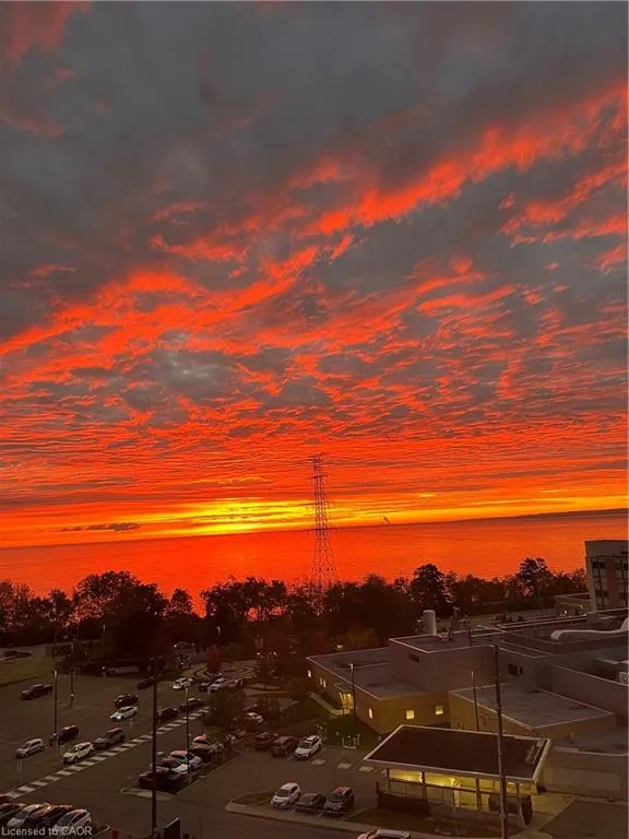 1237 North Shore Boulevard E, #1001