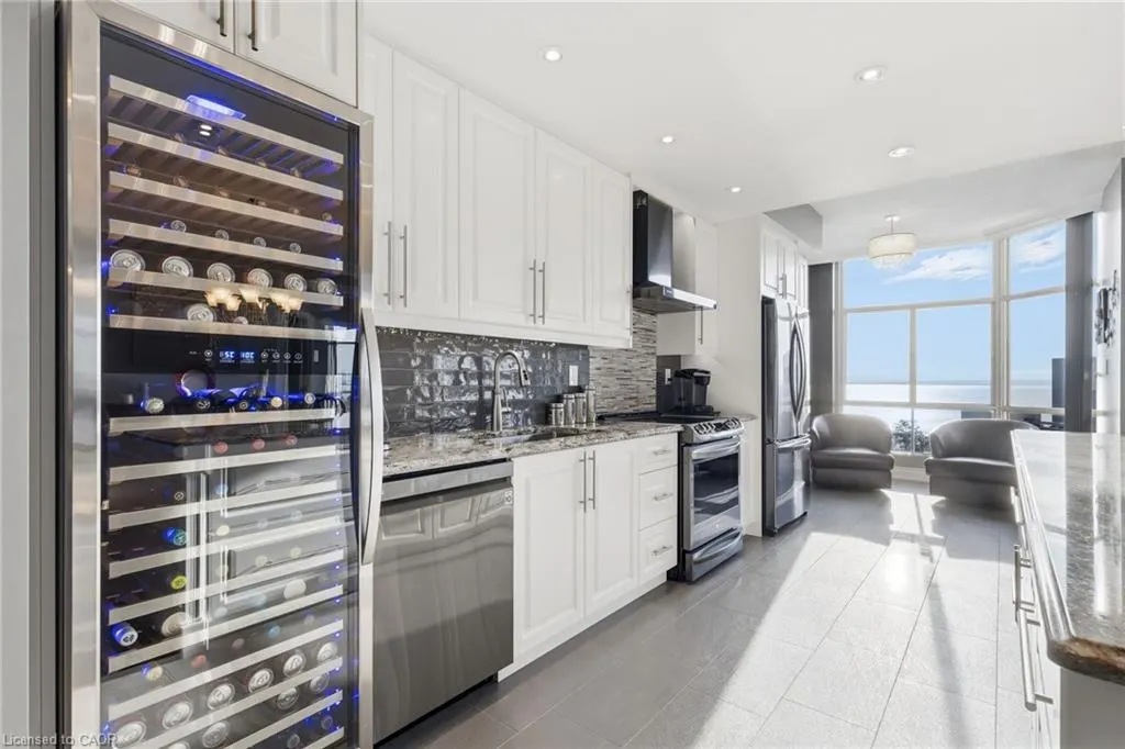 1237 North Shore Boulevard E, #1001