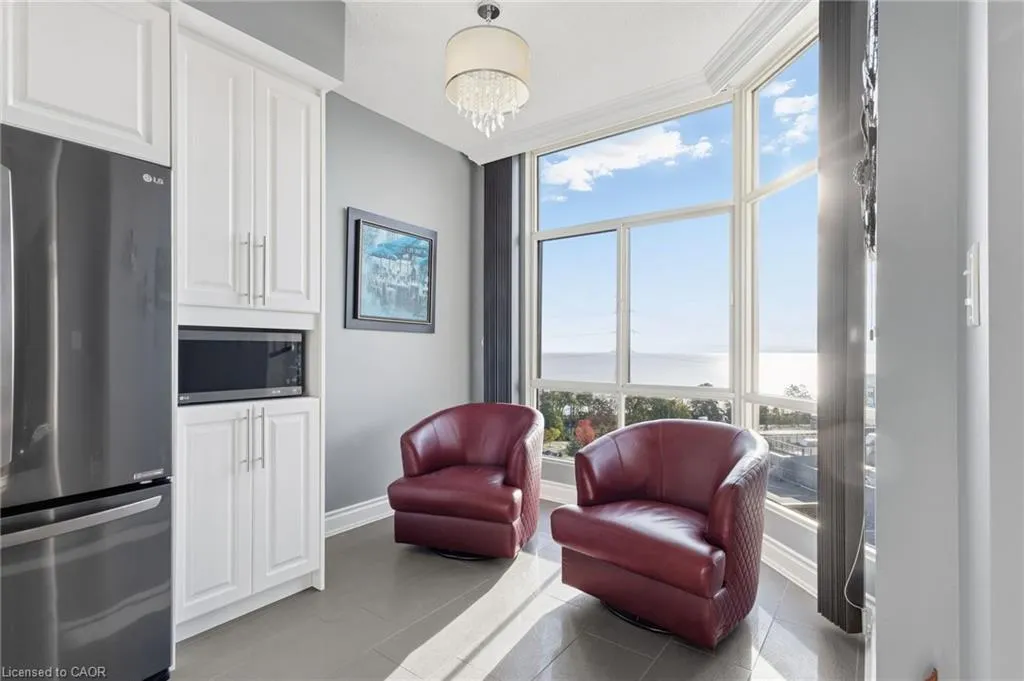 1237 North Shore Boulevard E, #1001