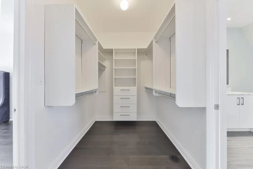 2160 Trafalgar Road, #10