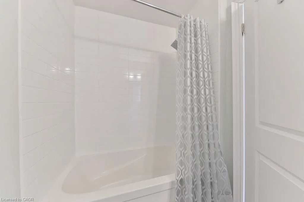 2160 Trafalgar Road, #10