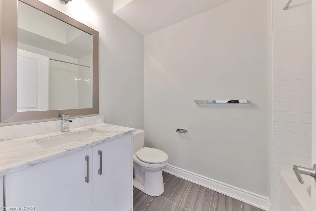 2160 Trafalgar Road, #10