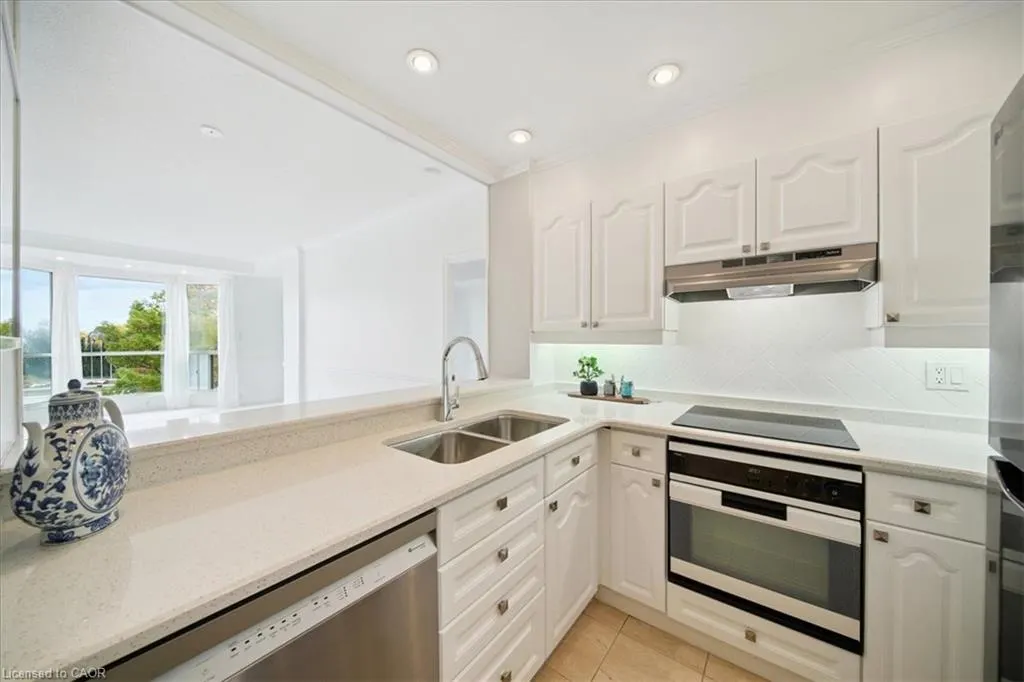 2511 Lakeshore Road, #314