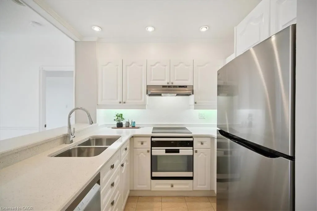 2511 Lakeshore Road, #314