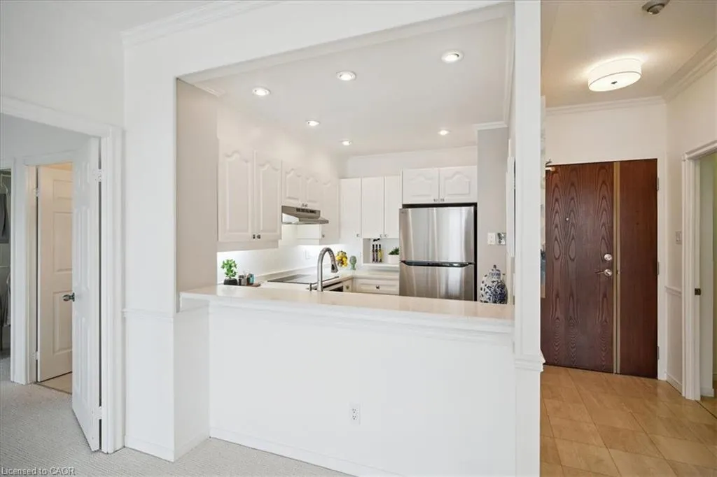 2511 Lakeshore Road, #314