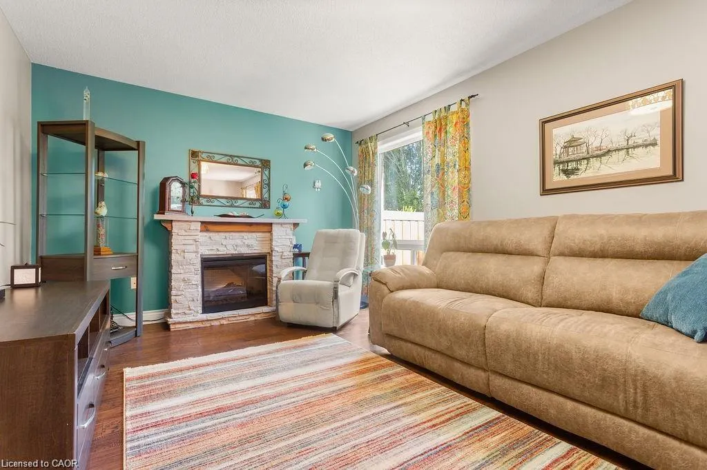 2221 Bluegrass Lane