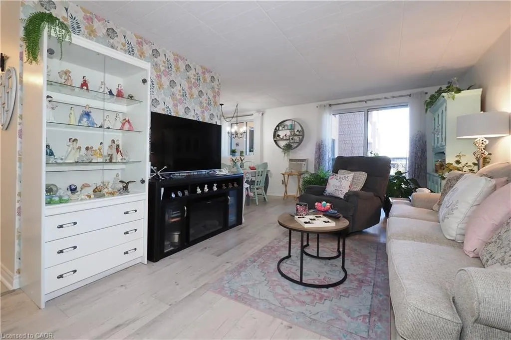 29 West Avenue, #403