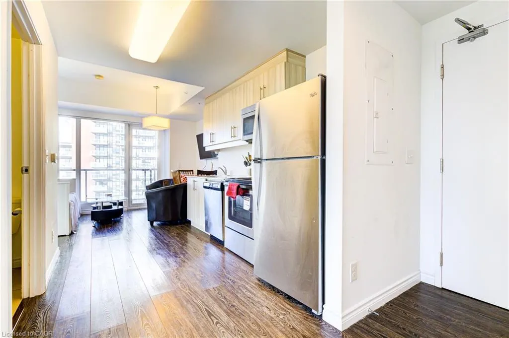 158 King Street N, #1501