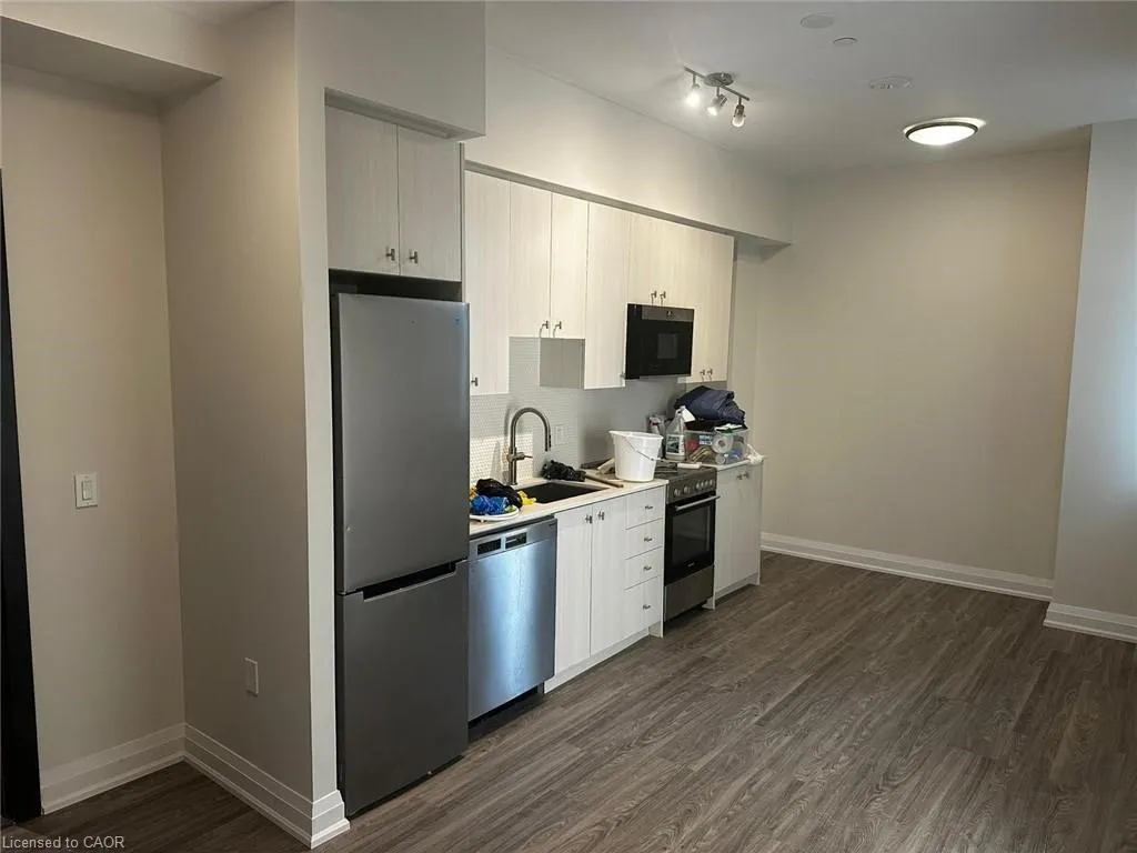 15 Wellington Street, #318