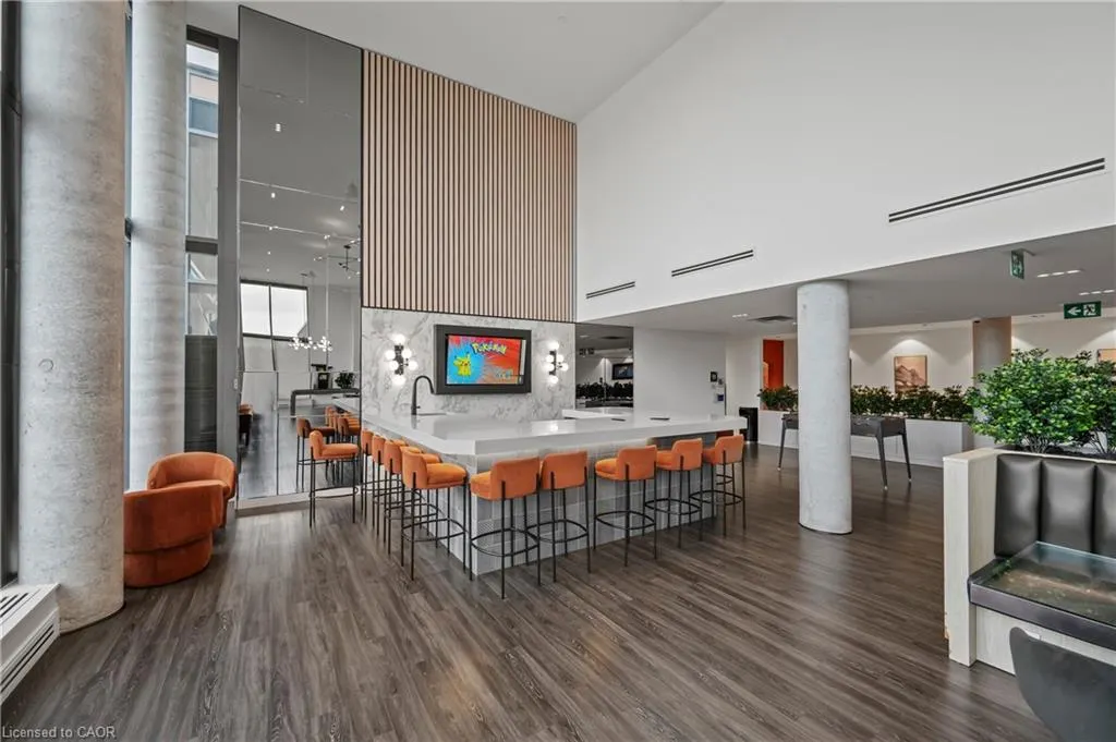 15 Wellington Street, #318