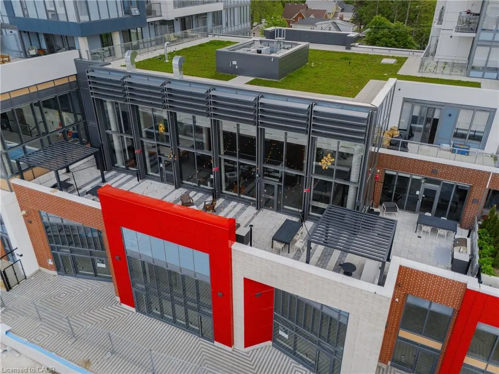 15 Wellington Street, #318