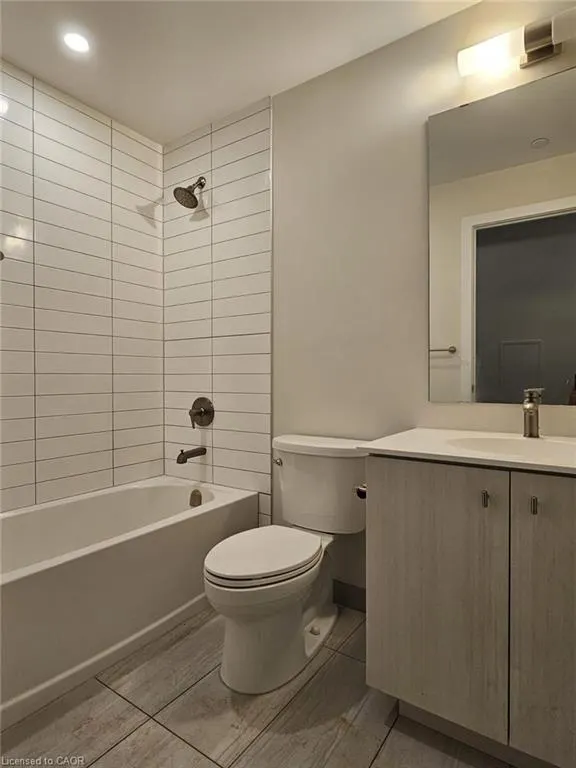 15 Wellington Street, #318