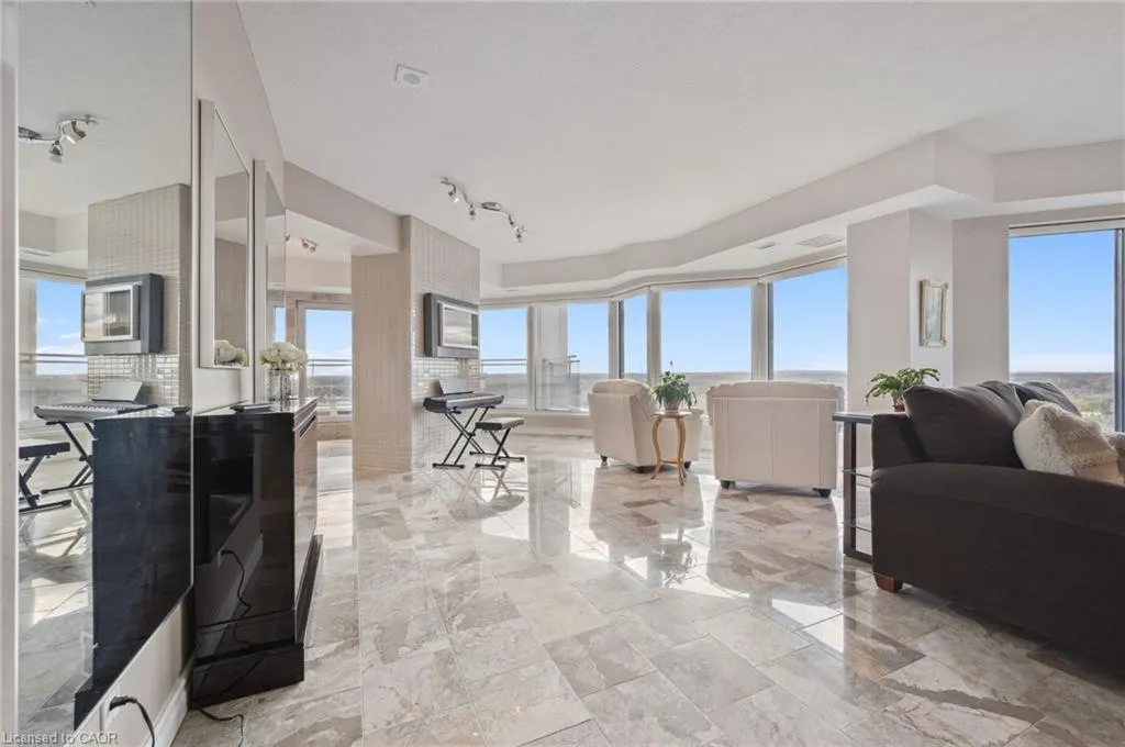 190 Hespeler Road, #1902