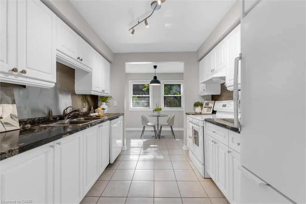 1310 Hampton Street, #19