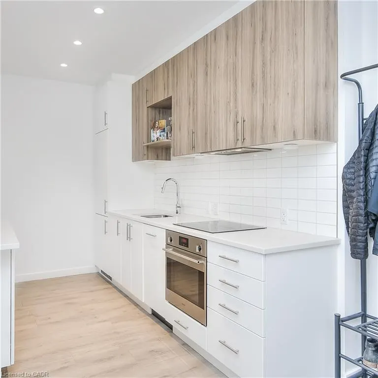 181 King Street S, #1007