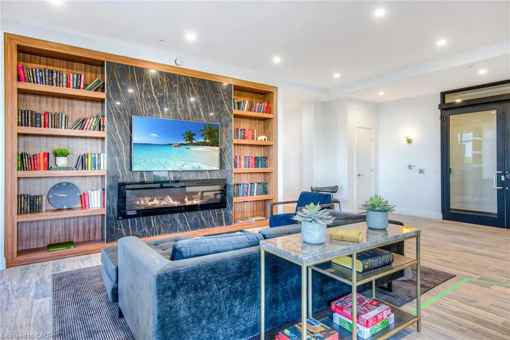 181 King Street S, #1007