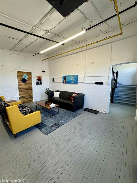 20 Park Hill Road E, #302