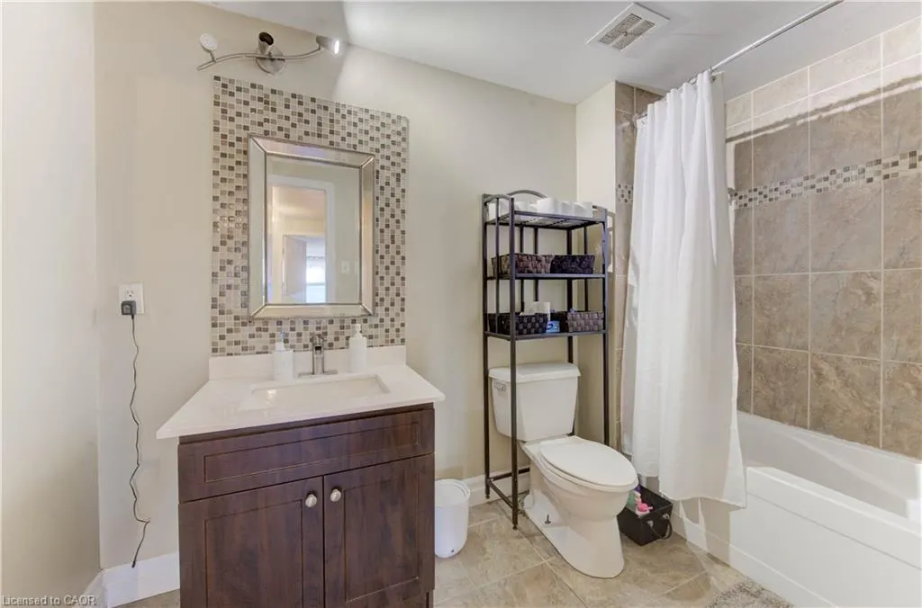 14 Williamsburg Road, #47