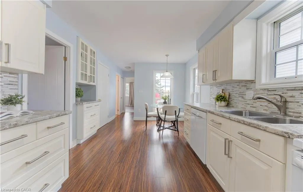 113 Wake Robin Drive