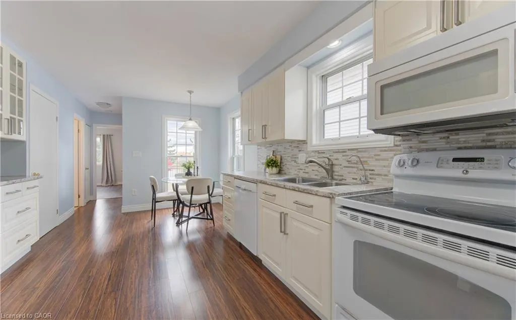 113 Wake Robin Drive