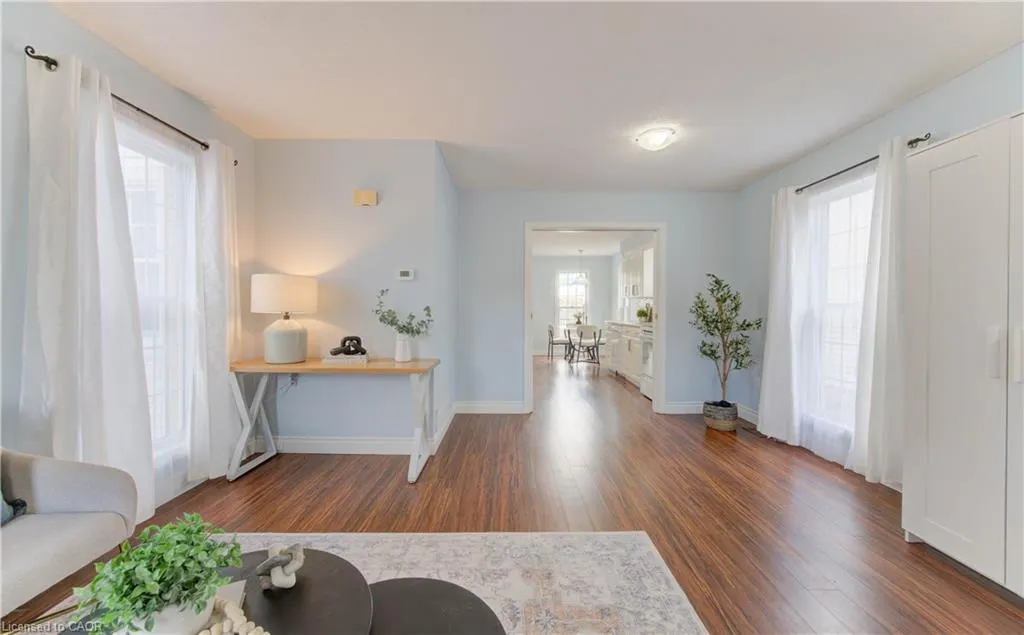 113 Wake Robin Drive