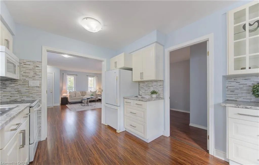 113 Wake Robin Drive