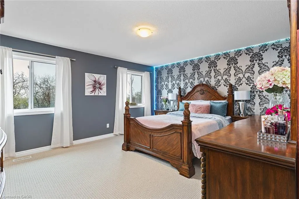 113 Couling Crescent, #UPPER