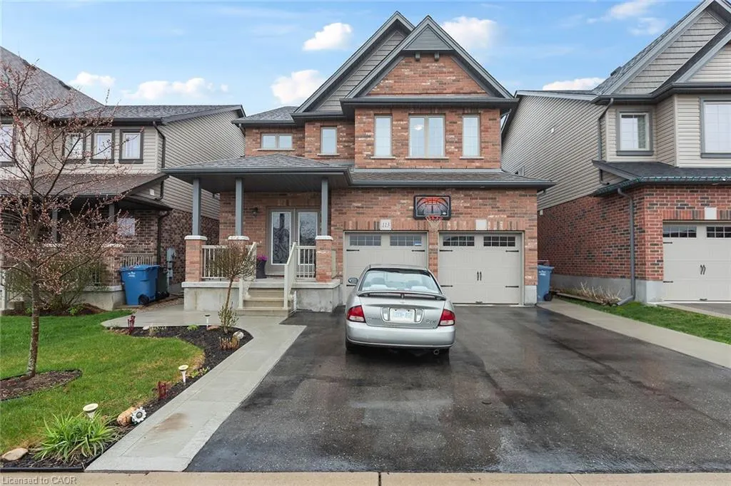 113 Couling Crescent, #UPPER