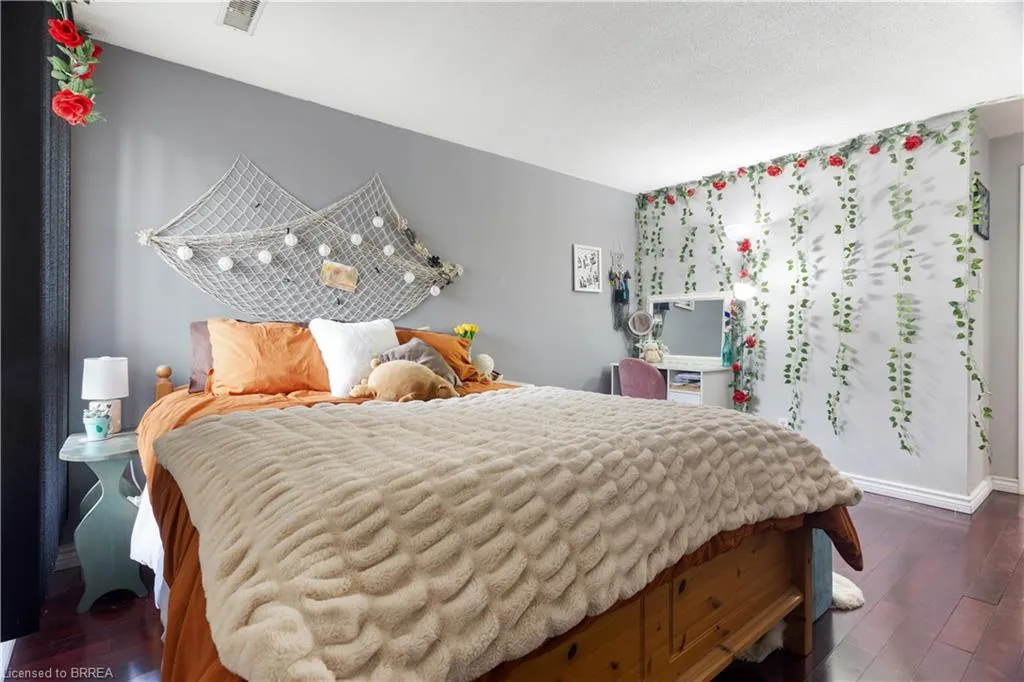 65 Glamis Street, #17