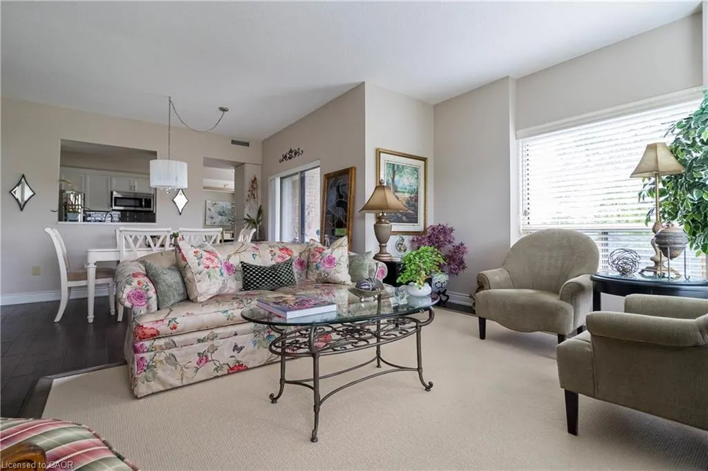 3497 Upper Middle Road, #305